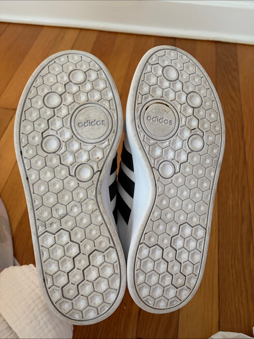 adidas women’s White and Black Low-Top Sneakers - Picture 6 of 7